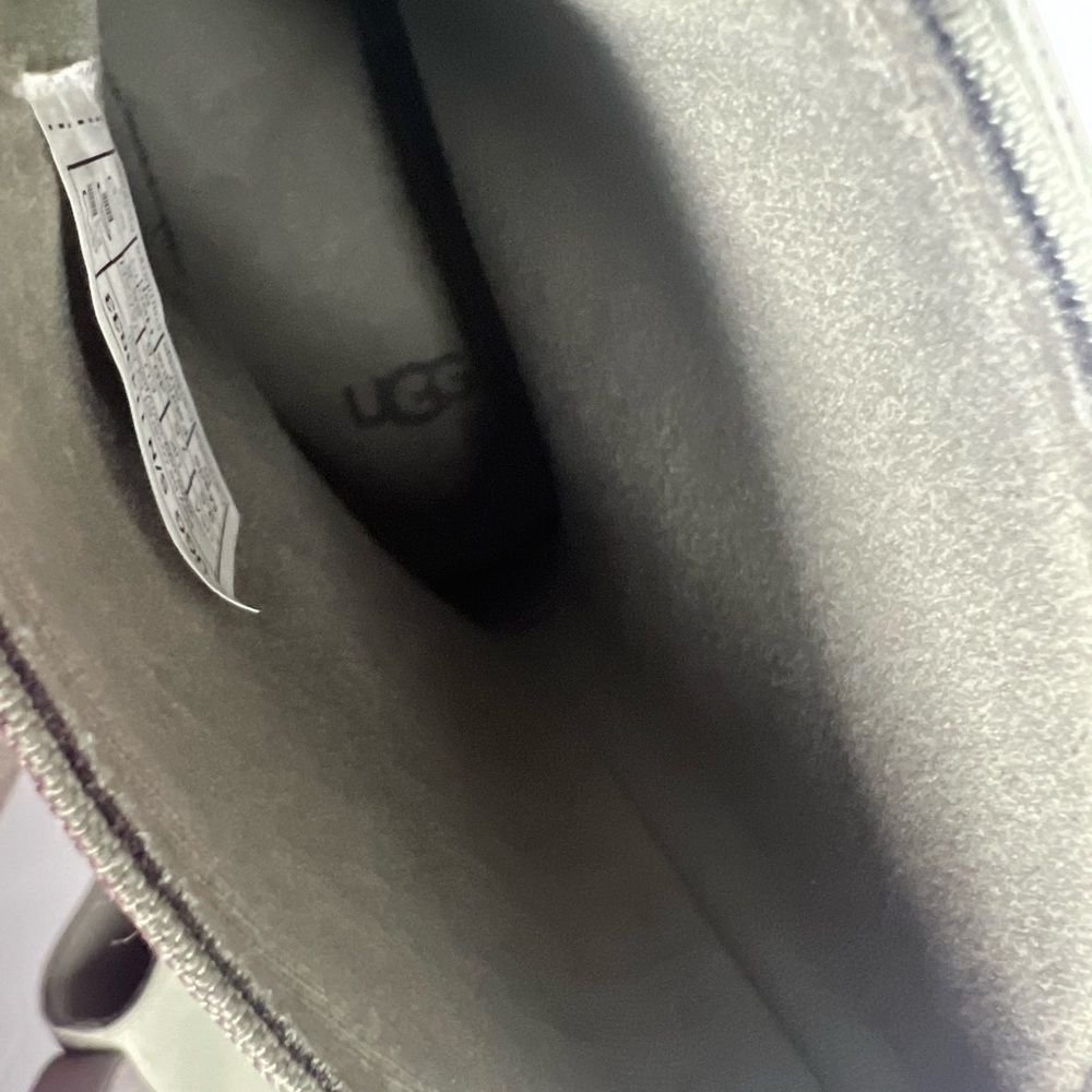 NWOT UGG Women’s The Ugg Lug Leather Boot Moss Green - Picture 12 of 13